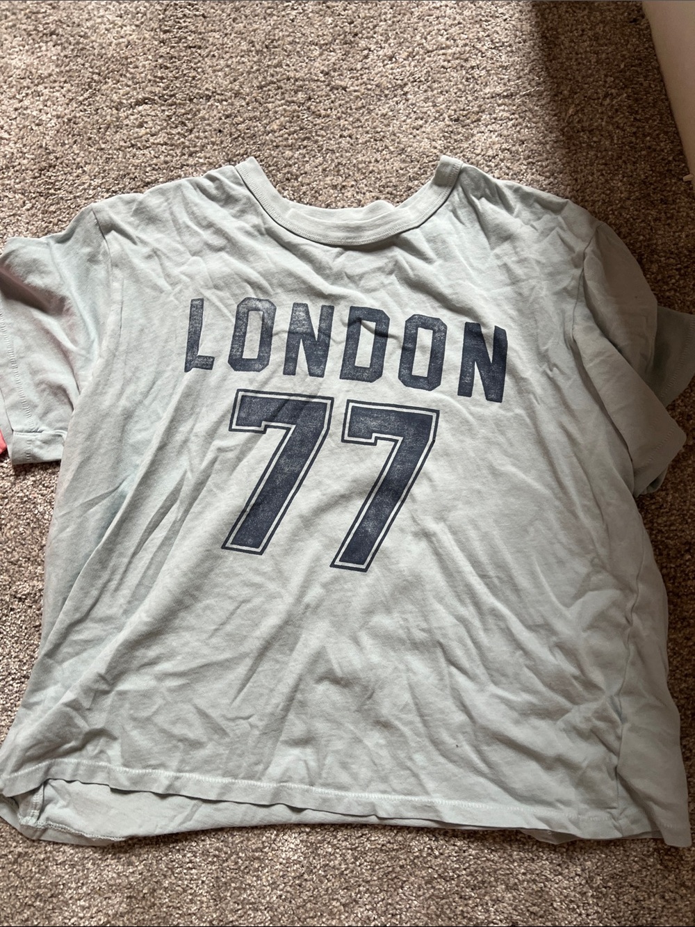 American Eagle Outfitters Light Green 'London 77' Short Sleeve Tee